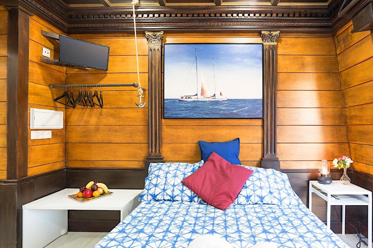 Citycenter Pirates Room, Young People Only Malaga Zewnętrze zdjęcie